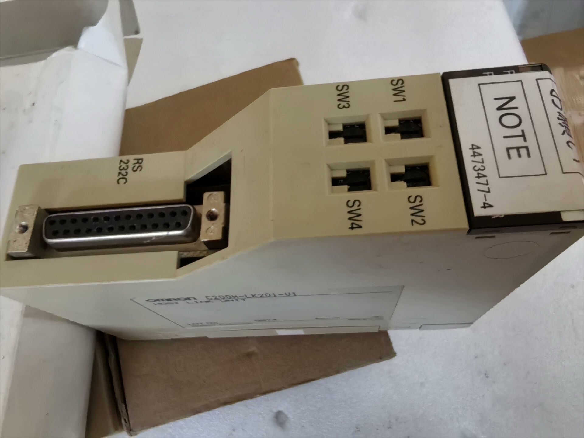 欧姆龙C200H-LK201-U1。全新正品带包装，有需要的