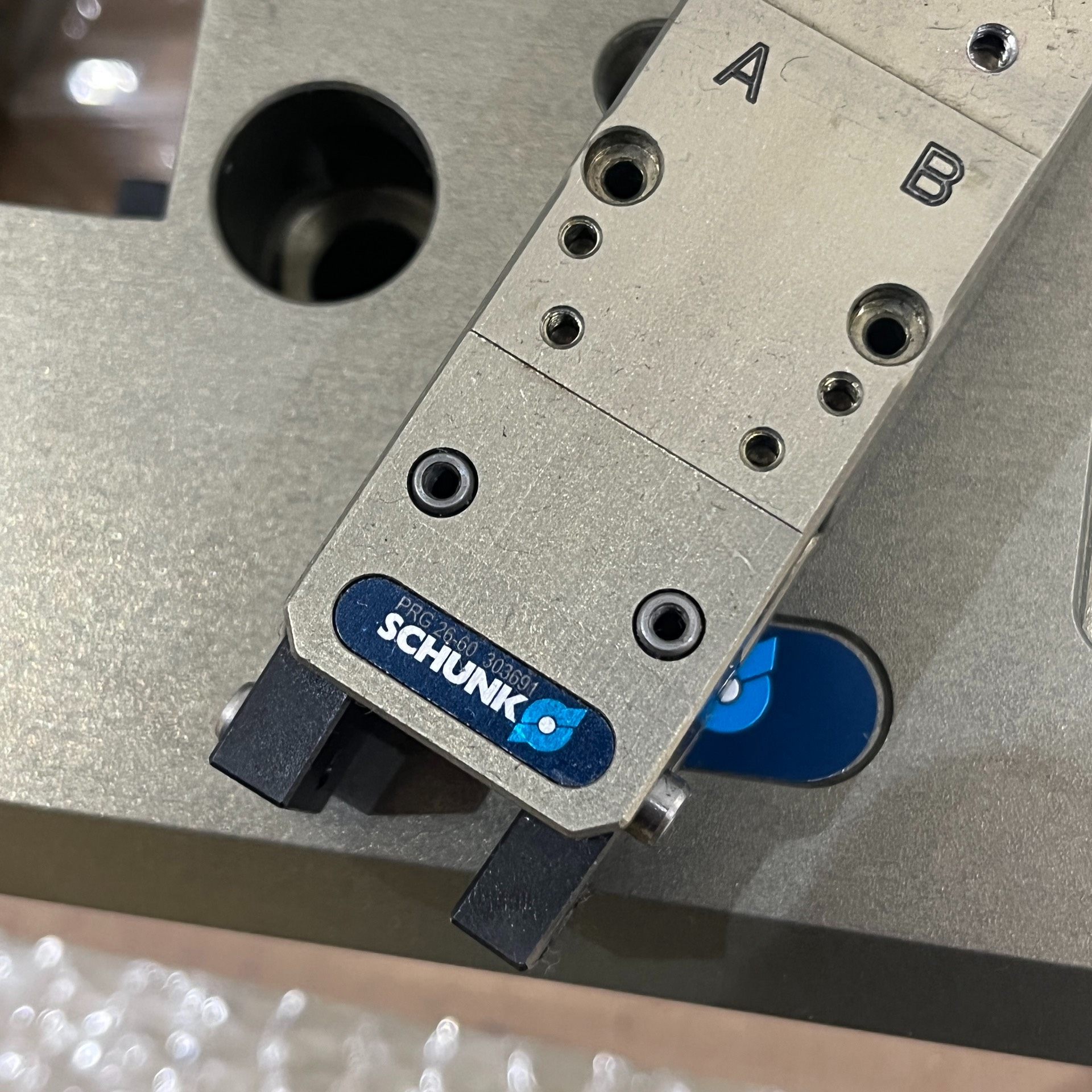 德国雄克夹爪气缸PRG 26-60 货号：303691