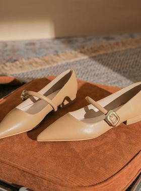 19606时尚新款法式尖头浅口米白色平底女款单鞋黑色不累脚女单鞋