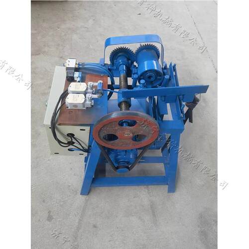 Wood engraving machine 小型扫把杆木棒螺纹攻丝机 圆木棒开牙机