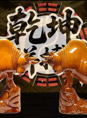 唐三彩陶瓷牛摆件黄牛斗牛拼搏奋斗桌面家居摆件新款乾坤牛办公室