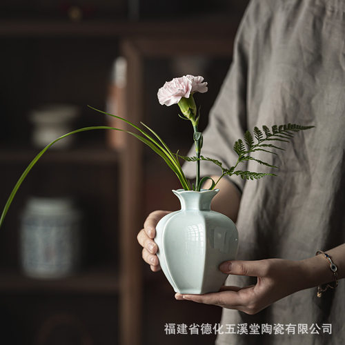石榴花陶瓷花瓶茶桌摆件工业陶瓷