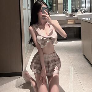 情qu内衣女趣味情侣蕾丝三点套装女性感小胸聚拢纯欲内衣免脱睡衣