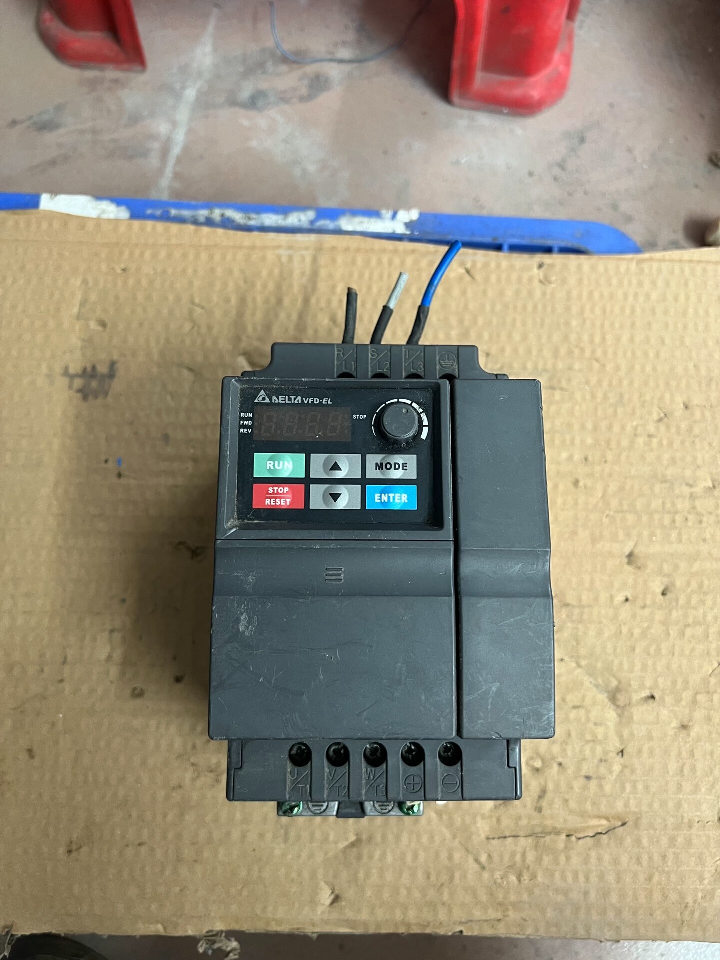 台达VFD037EL43A
