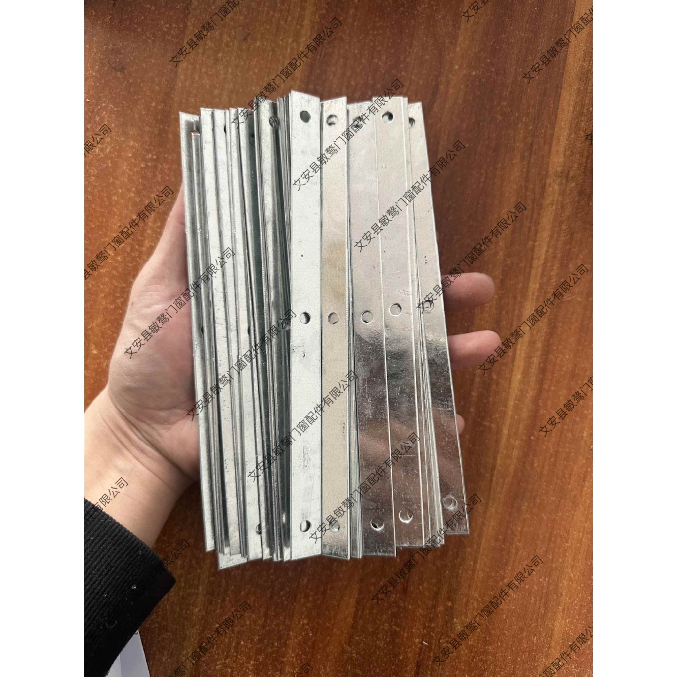 固定片铝合金门窗安装镀锌铁直片带孔固定铁片家具连接片一字直片