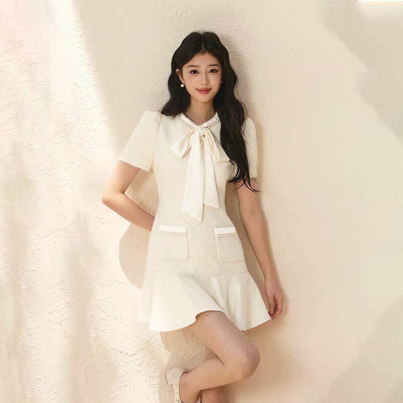法式小香风泡泡袖连衣裙女2026新款夏蝴蝶结收腰荷叶边显瘦短裙