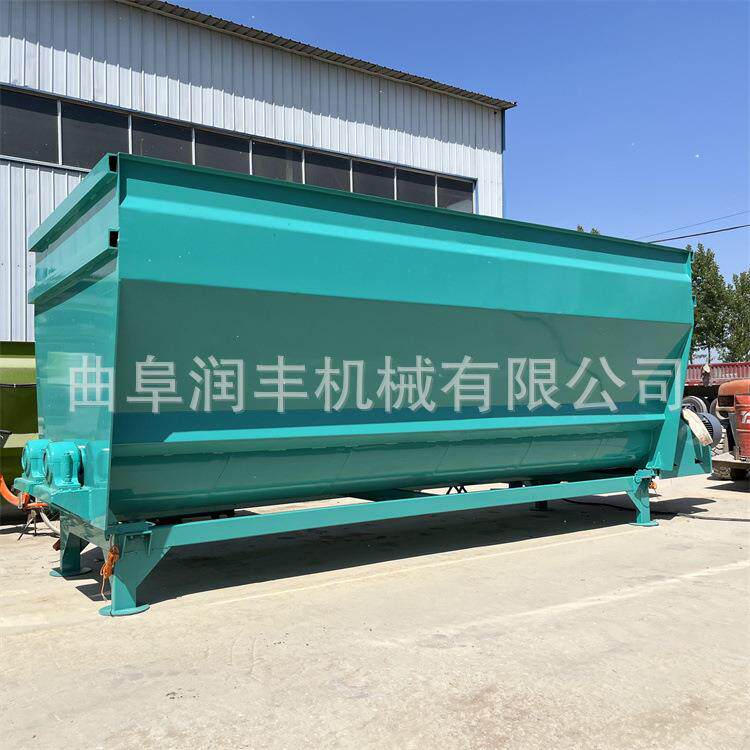 单轴草料制备机养殖场全日粮饲草混合机肉牛喂养电动拌料机