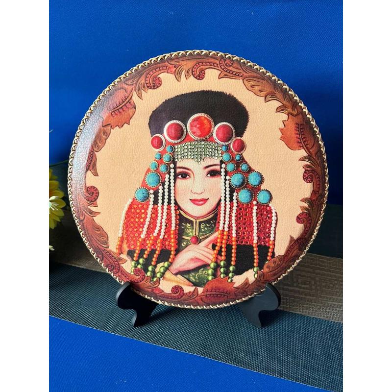 内蒙古特色工艺品圆形摆台皮画桌面摆件蒙古包民族元素装饰礼品画图片