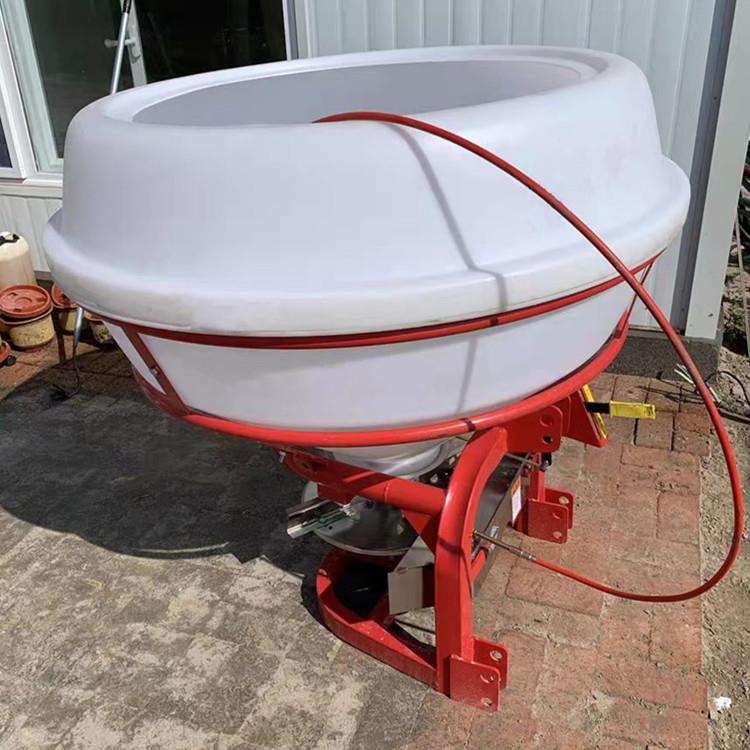 家用轮后挂车施肥器三QAU小型电动撒肥机四轮后悬挂大容量撒肥器