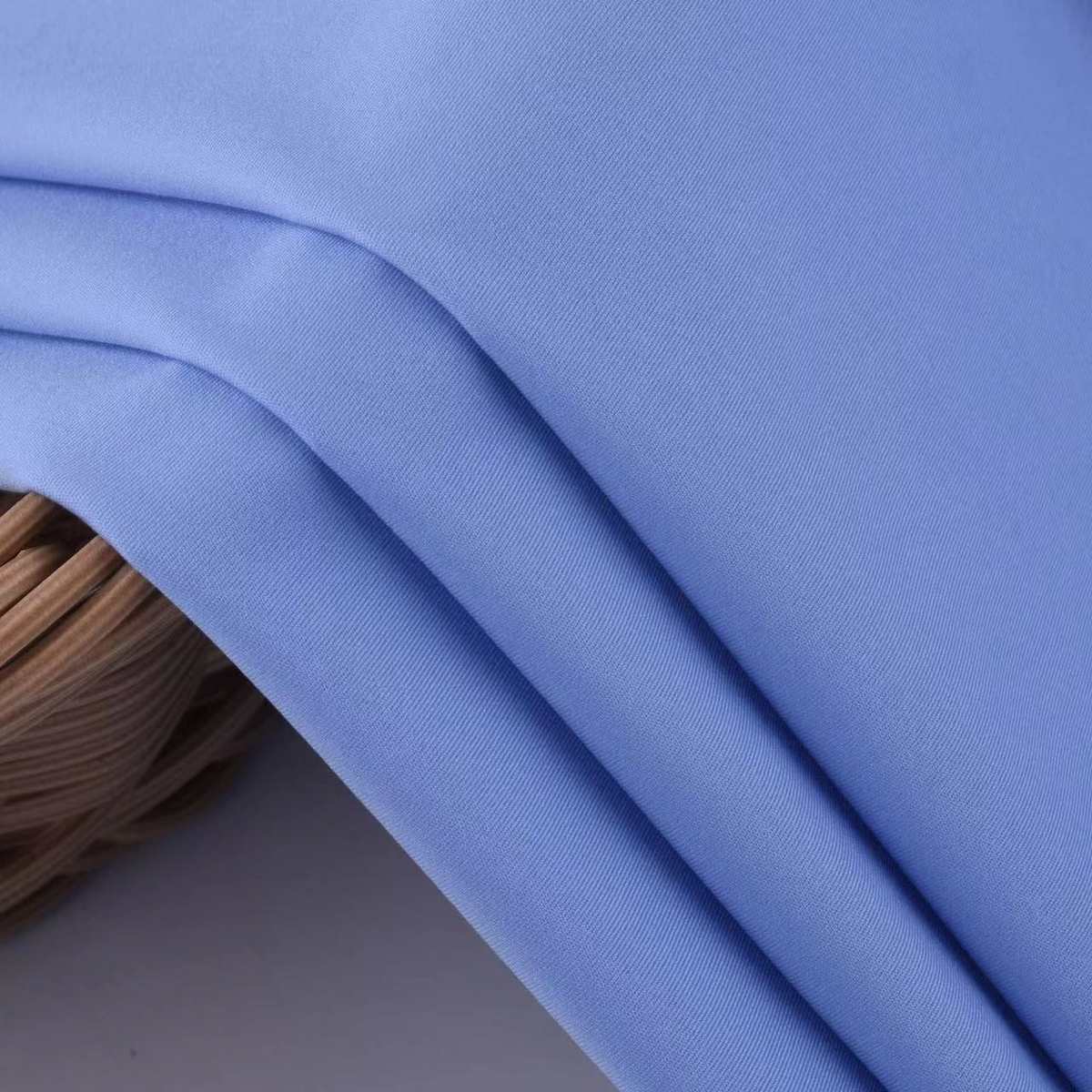 运动彩色双面瑜伽鲨料布弹力面料干布速再生鱼皮针织服锦纶布