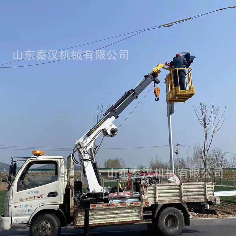 车载起重吊机三轮车皮卡吊重运输一体机船用折臂吊越野叉车随车吊