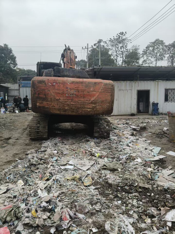 12月17日成都工地完工处置2016年日立ZX210H-5A型挖掘机（出价即进入倒计时）网络拍卖公告