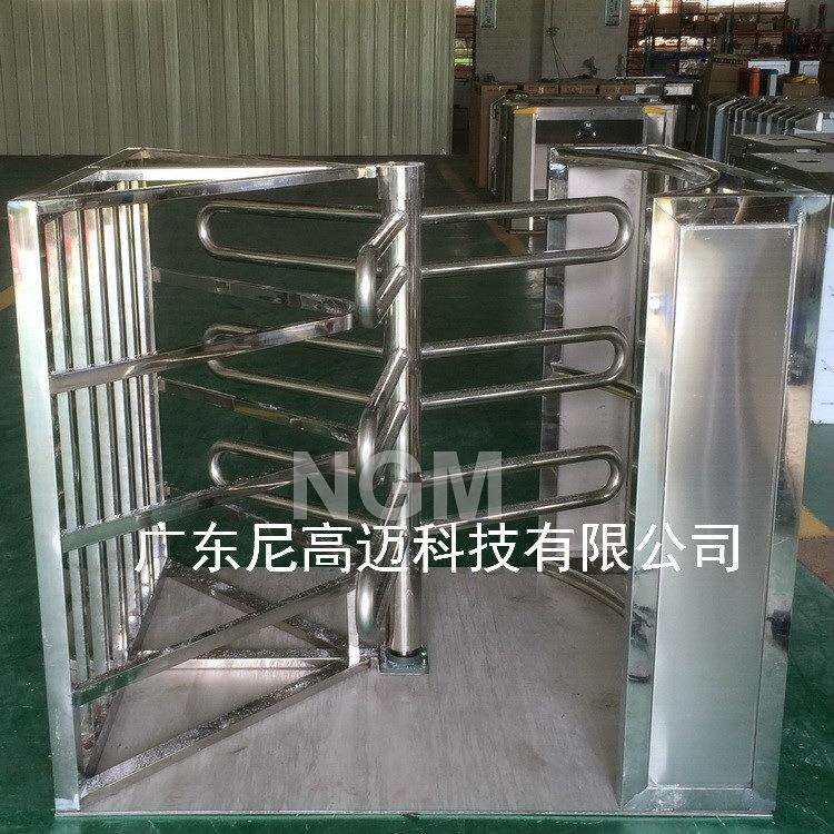 带底板可移动半高单向旋转门,手动矩形梳状单限转闸,免安装滚闸門
