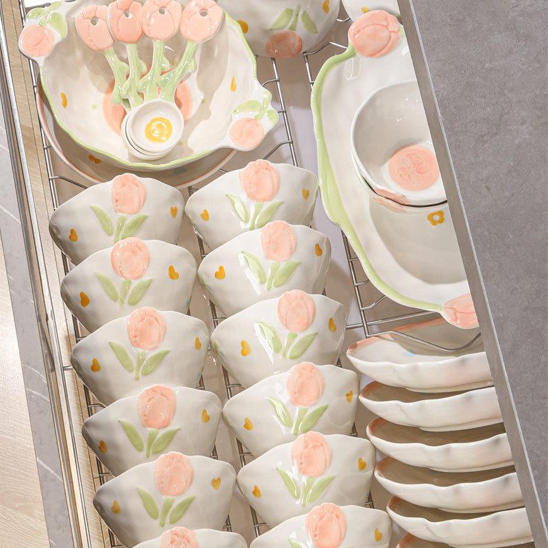 手捏纹碗碟盘子高颜值饭碗郁金香小花碗陶瓷餐具釉下彩家用碗具盘