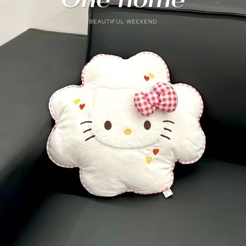 HelloKitty抱枕可爱沙发靠垫家用女学生宿舍睡觉专用毛绒靠枕护腰