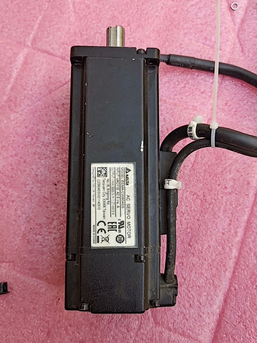 台达伺服电机 ECMA-C20604SS 400W 二手拆机