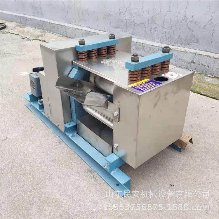 商用甘蔗榨汁机 1吨2吨大型压甘蔗汁机 红糖厂专用甘蔗榨糖机