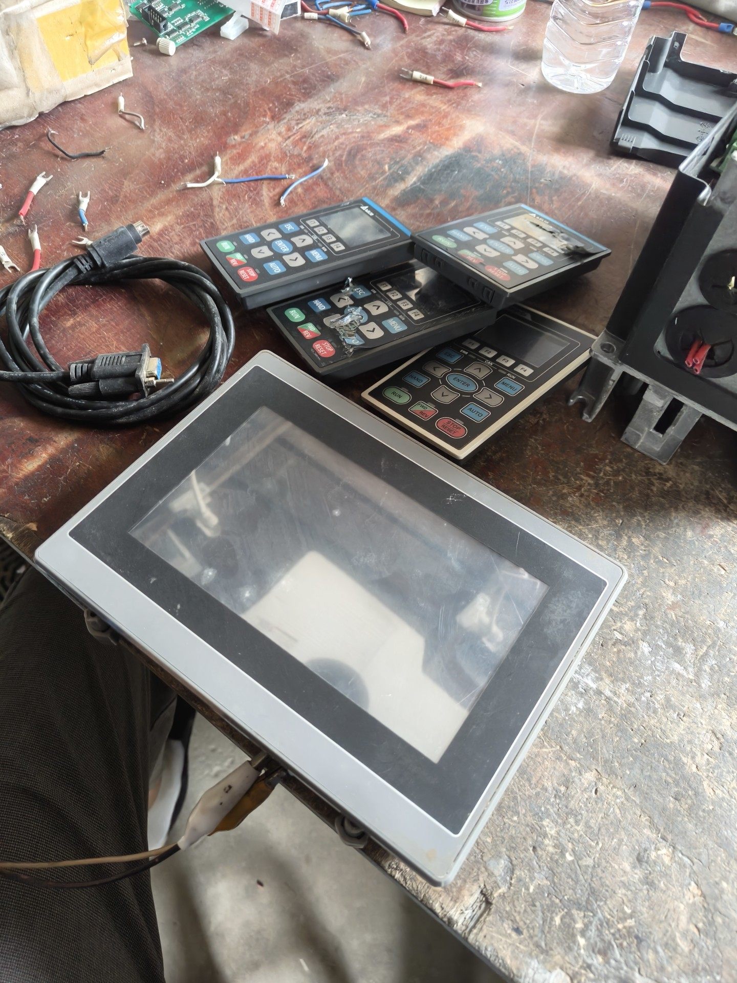 屏通人机触摸屏PA2070-20QT-P1N1C00，7寸屏