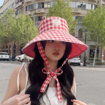 女式太阳帽2026正流行新款正反戴韩版ins格纹系带渔夫帽女户外出