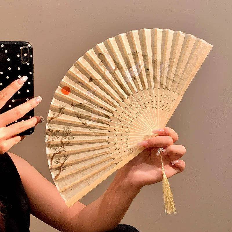 新中式折扇古风中国风折叠扇子拍照女可携式新款古典汉服女旗袍夏