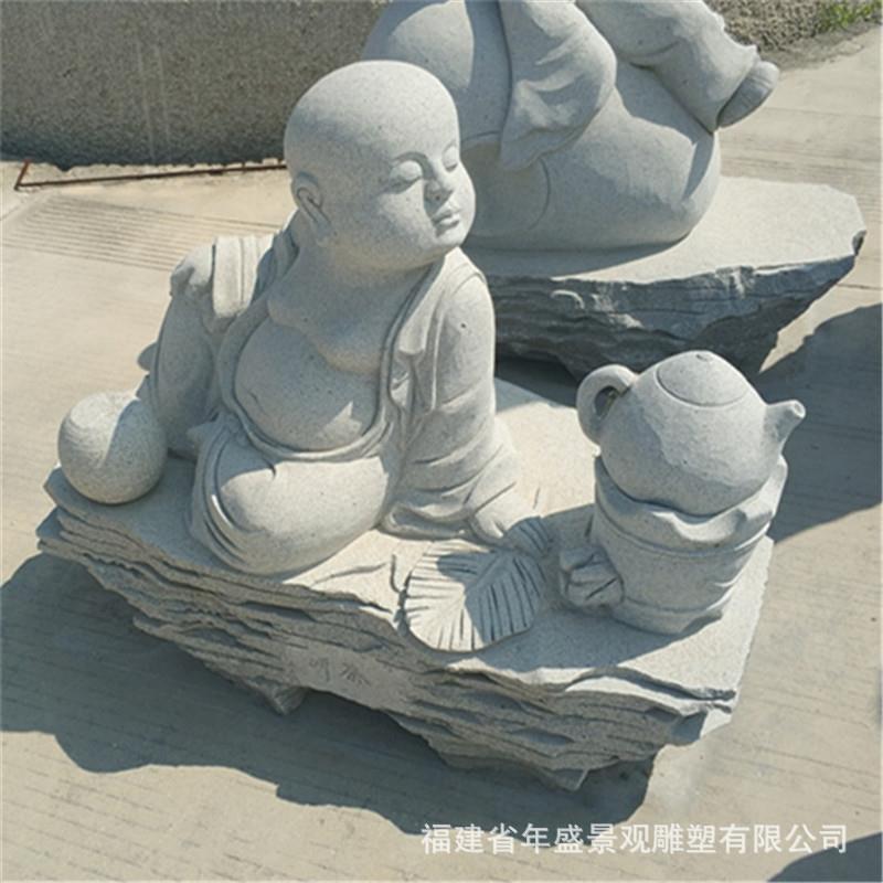 石雕小沙弥家居庭院草坪摆放场景雕塑 石材小和尚福建厂家现货