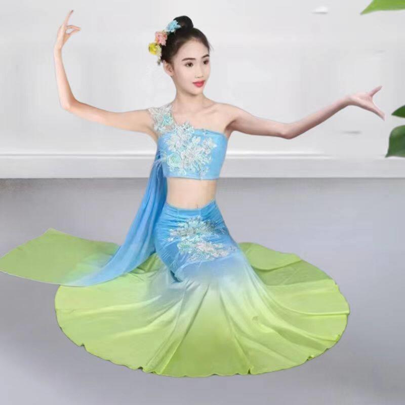 傣族儿童舞蹈出裙服女童孔雀舞包鱼臀尾幼儿优演GLA质民族表演服