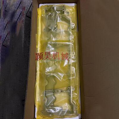 11103-E0230 11103E0230凸轮轴铝托架适用于发动机