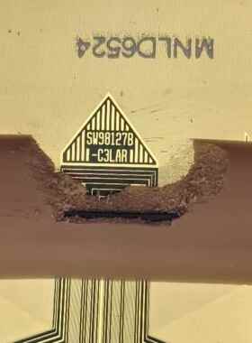 全新片料液晶屏驱动模块SW98127B-C3LAR，现货直拍TAB/COF