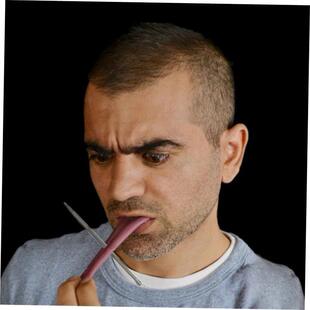 Halloween Harmless Realistic Fake Tongue Magic Trick Joke