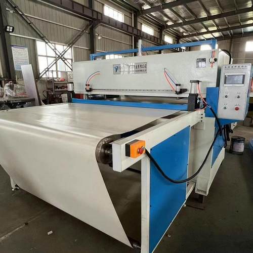 1800*1300四缸六柱150吨皮带式模切机瑜伽垫地垫硅藻泥垫裁断机