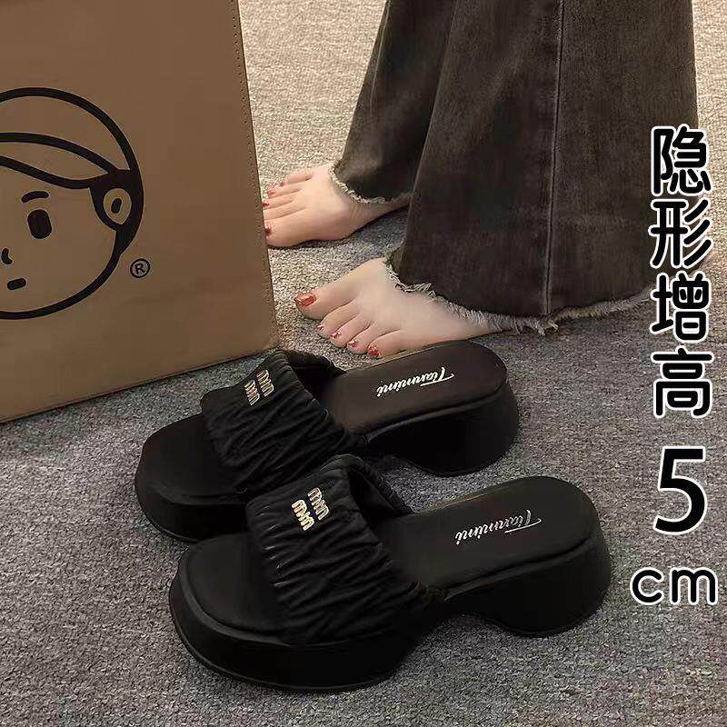香港真皮黑色厚底拖鞋女夏季外穿2026新款爆款松糕增高沙滩凉拖鞋