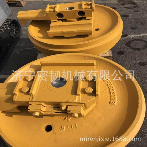 推土机全车配件DH16/DH17引导轮总成114F-40-01000