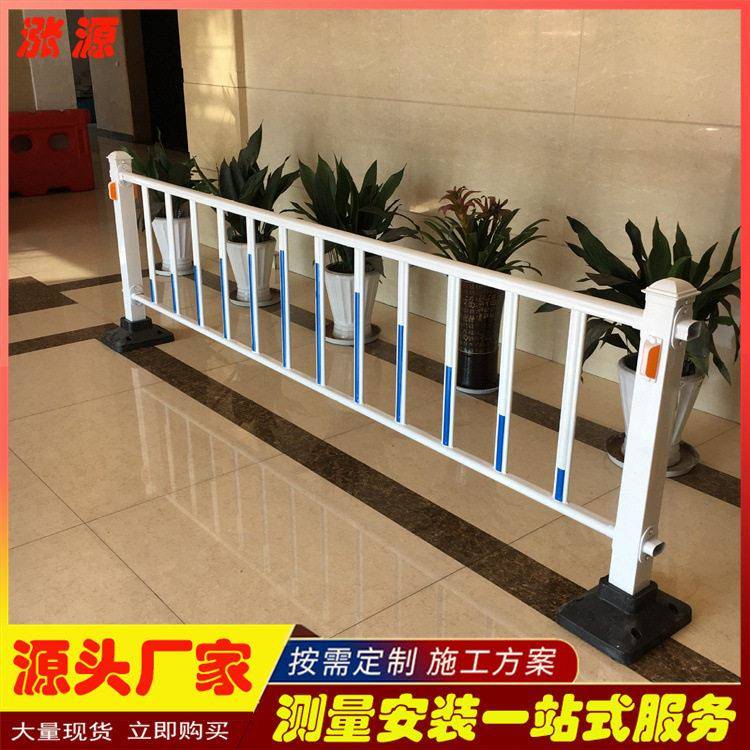 市政道路护栏围栏人行道安全防护栏市政护栏防撞隔离机非栏杆