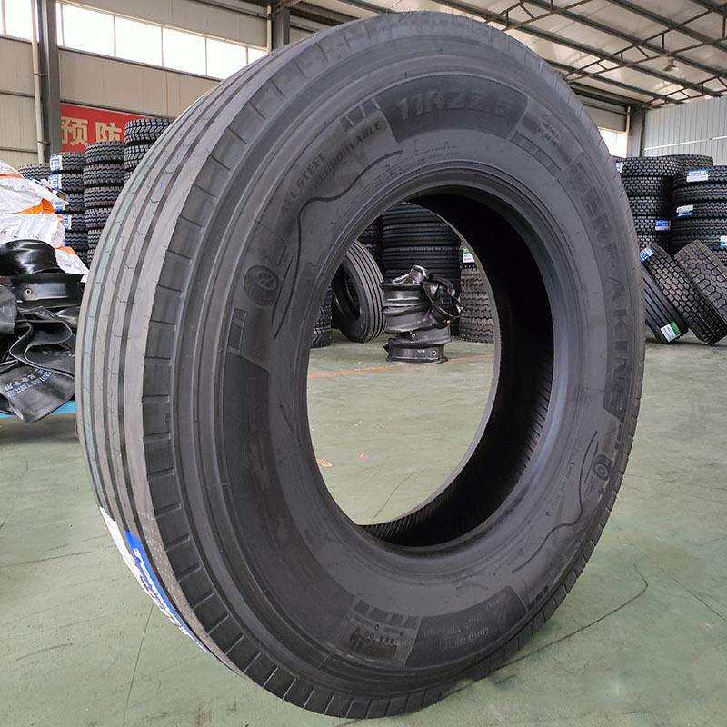 11R22.5卡车轮胎12r22.5 1200R22.5卡货车真空轮胎耐磨厂家现货