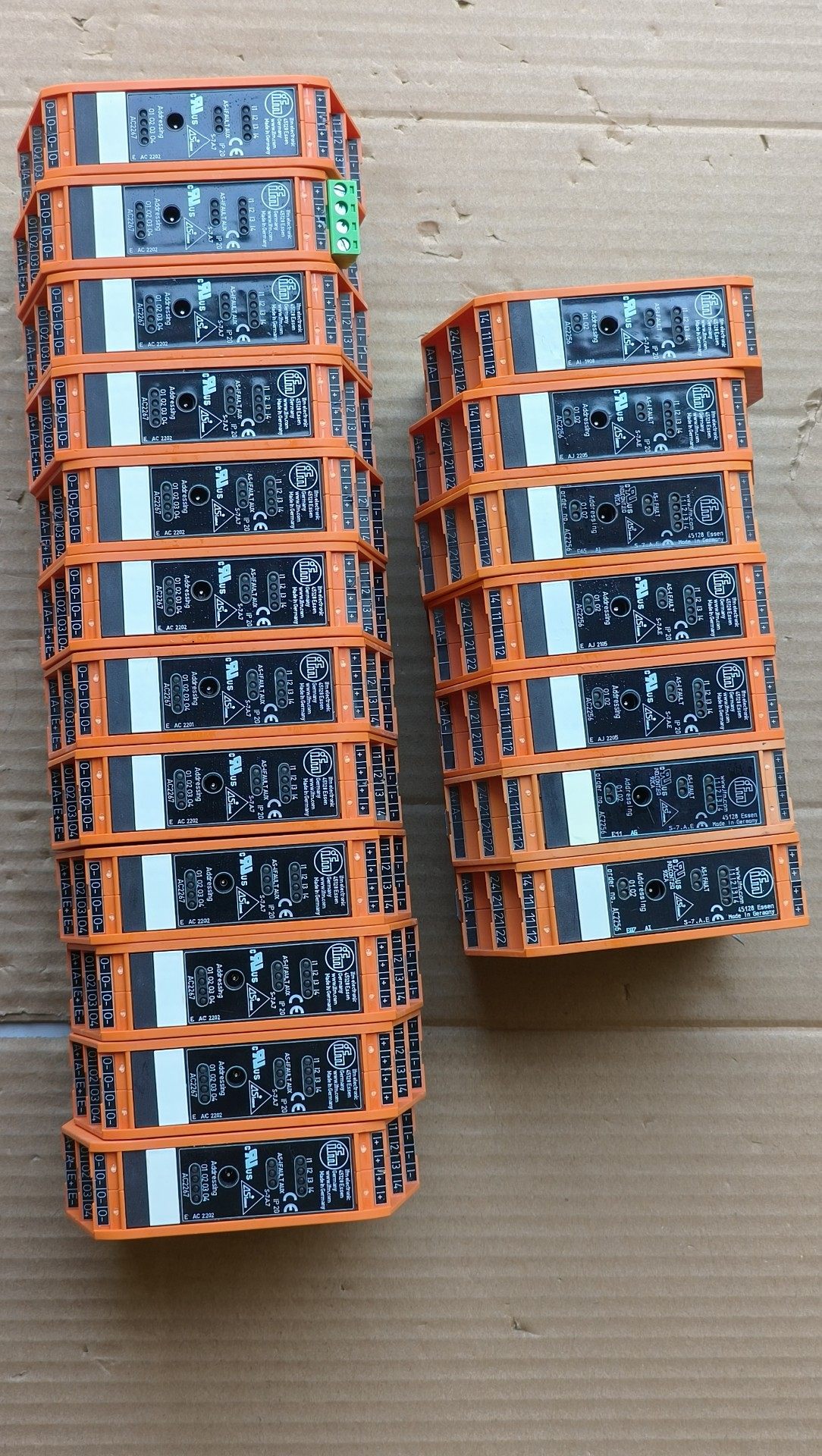 易福门AC2267   AC2256  包全新