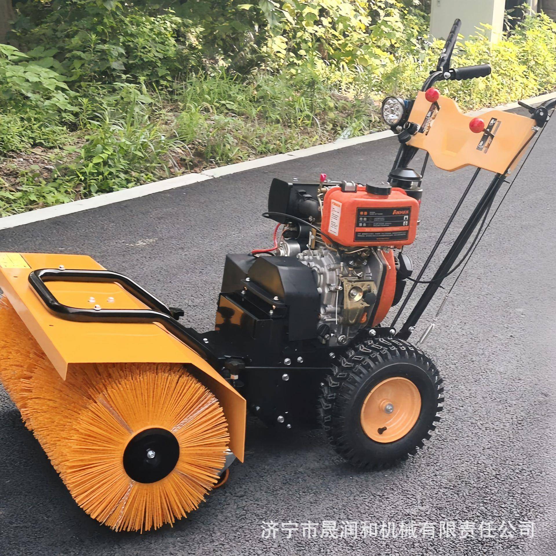 手推式汽油小型扫地机建筑地面扫灰草坪清洁冬季扫雪多功能机器