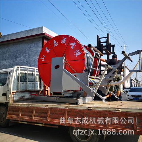 卷盘式移动灌溉设备 远距离喷洒灌溉机 农场喷洒灌溉机