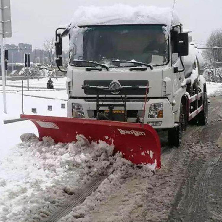 小型铲雪车高速路破冰除雪装载机设备高速公路地面清雪机器