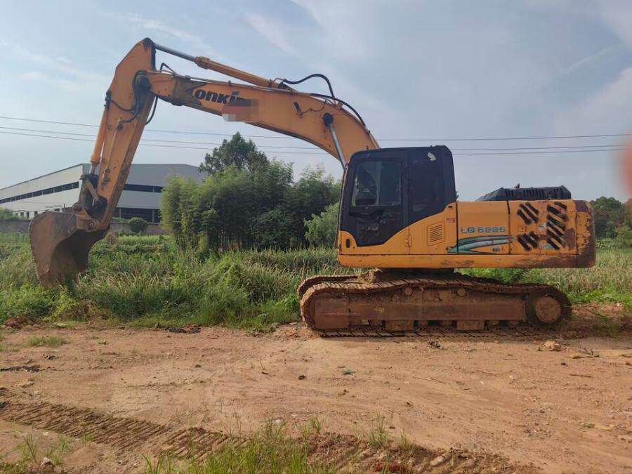 3月6日上饶[资产处置]龙工225挖掘机网络拍卖公告