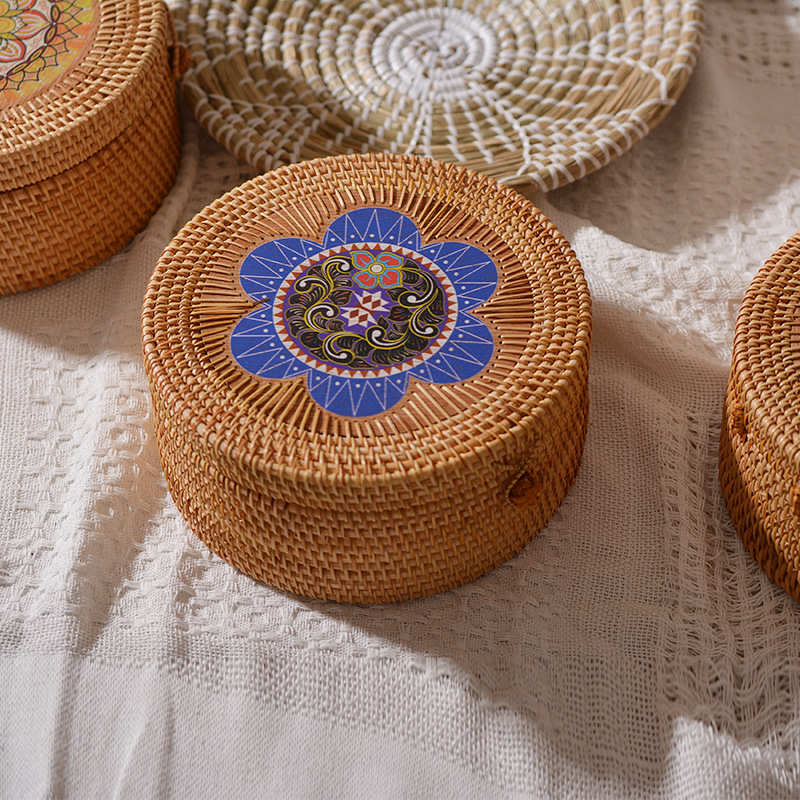 藤编织茶几零食杂物整理家居圆形收纳盒批发印花民族风茶饼收纳箱