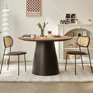 居然之家北欧餐桌家用现代简约胡桃木拼花圆形网红复古实木饭桌