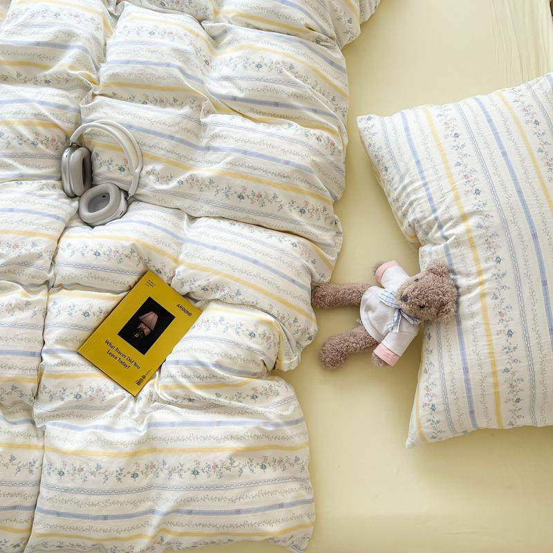 ins米黄条纹糯叽叽水洗棉简单款套件学生床品清新耐看亲肤四件套,床上用品,床垫/床褥/床护垫/榻榻米床垫,淘宝优惠券,粉丝福利购,淘宝优惠卷