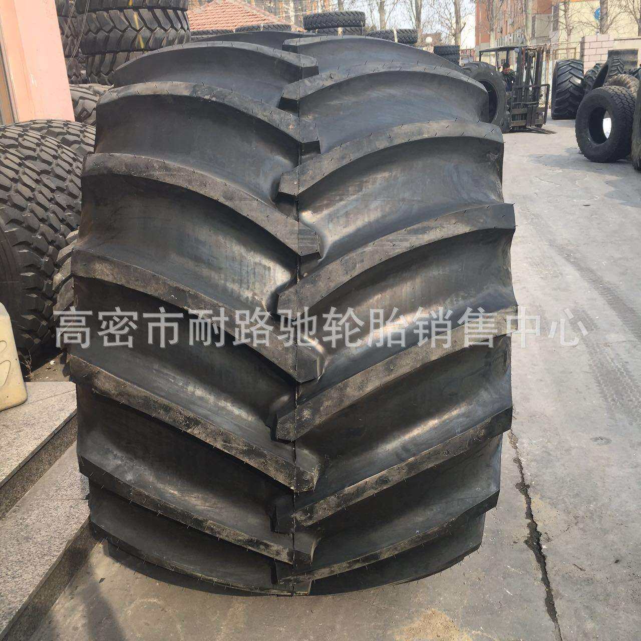 皮卡越野车改装大脚车轮胎66x43.00-25 67x34.00-26可配钢圈