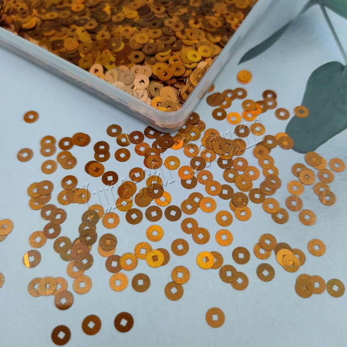 秋季新款4mm金色铜钱亮片 流麻滴胶装饰招财暴富古铜钱镭射色亮片
