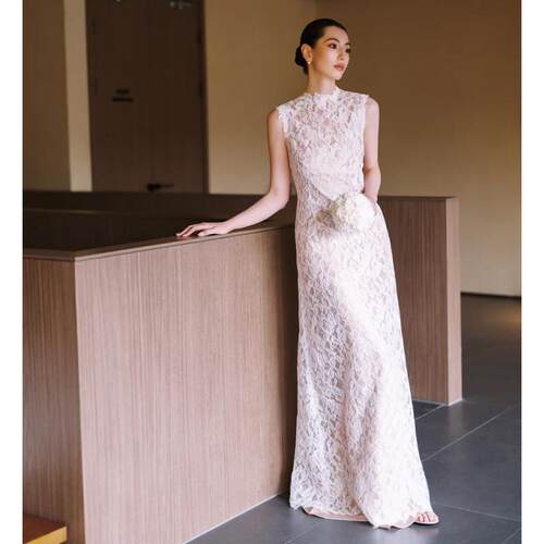 法式轻婚纱高端蕾丝订婚礼服新娘2026新款出门纱迎宾露背结婚宴会