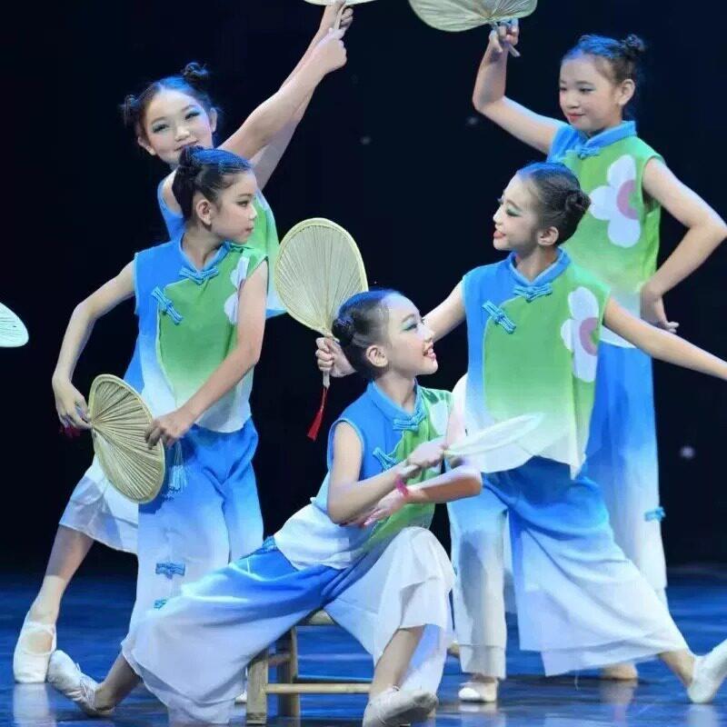 小荷风采童年的夏夜儿童舞衣蒲扇道具演出服舞台民族舞表演服装
