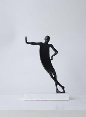 铸铁创意抽象人物雕塑艺术小型电视柜售楼处样板间玄关装饰摆件