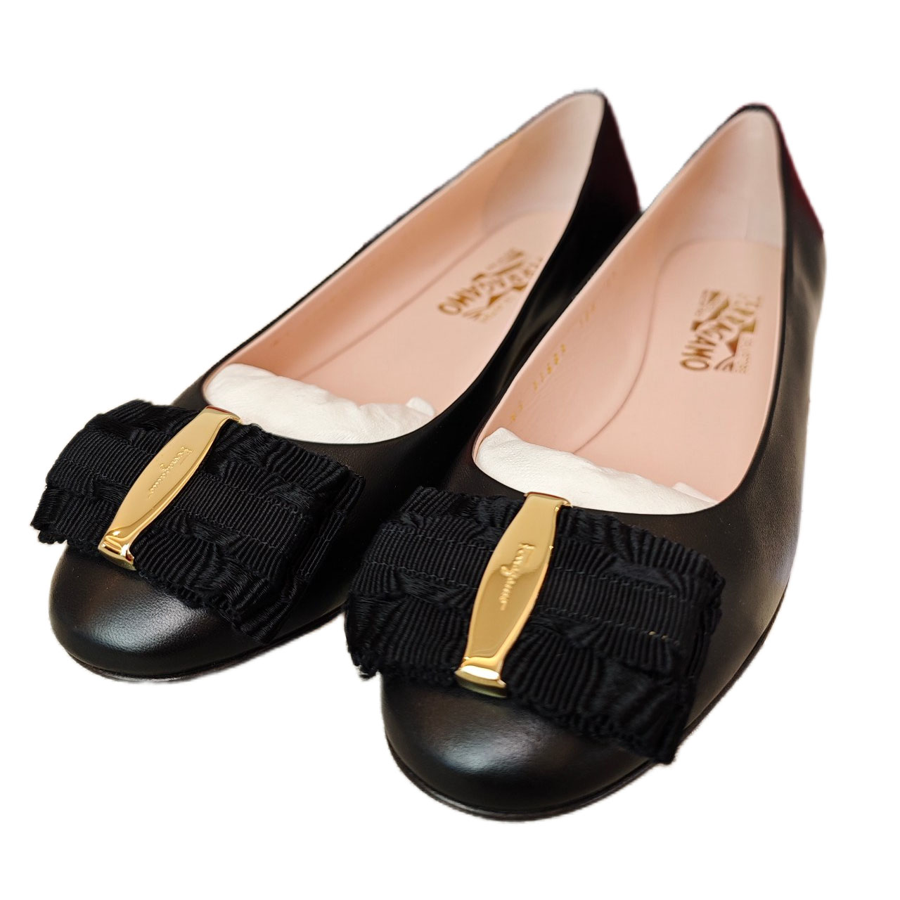 99新未使用 菲拉格慕Ferragamo黑色牛皮蝴蝶结女鞋单鞋 原价5400