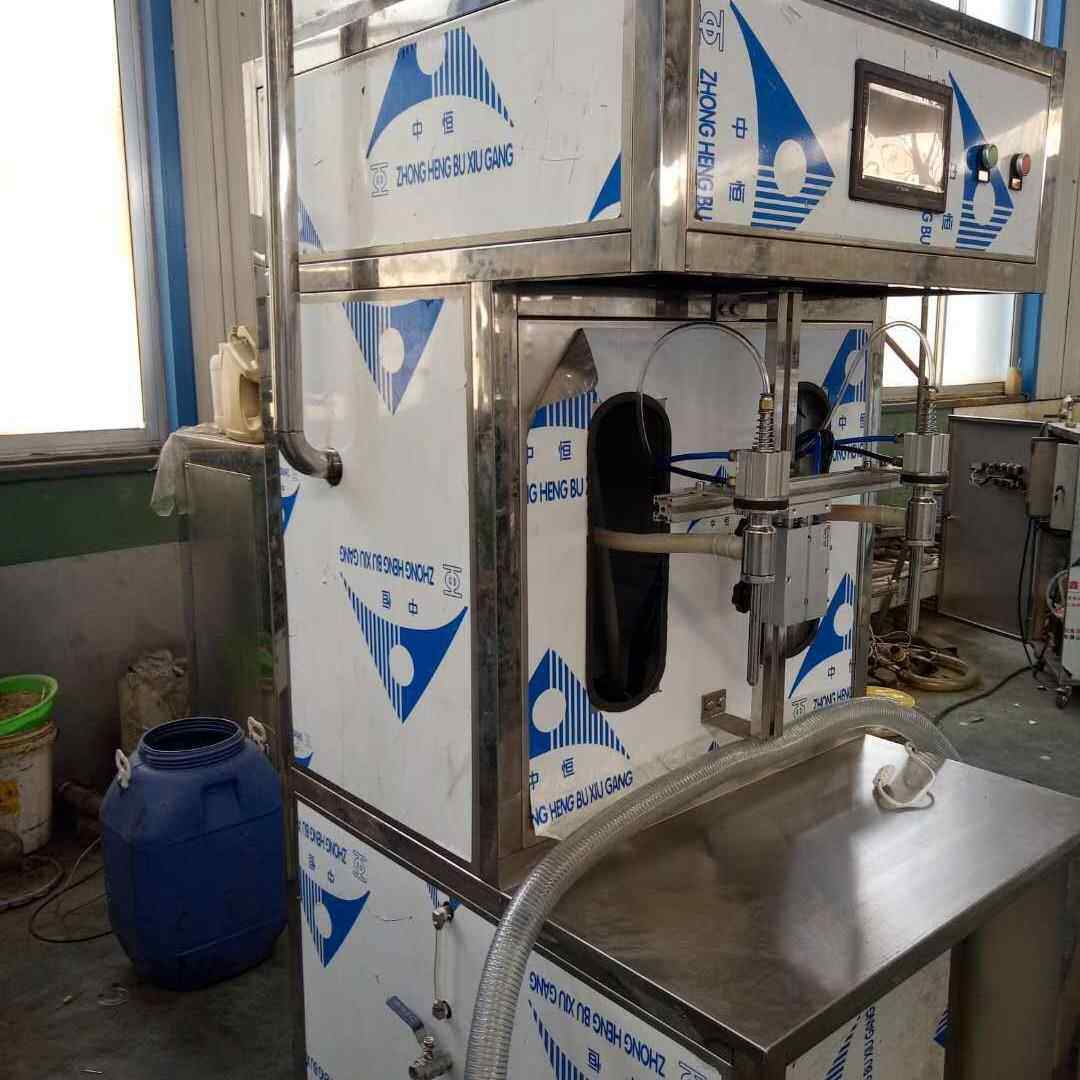 尾气清洁剂生产厂家汽车尾气灌装设备半自动玻璃水防冻液灌装机