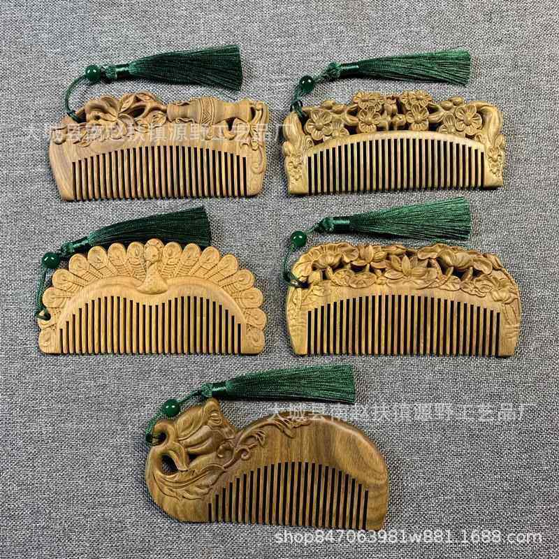 厂家阿根廷绿檀木梳古风复古刻花木梳细齿雕花整木雕刻送客户